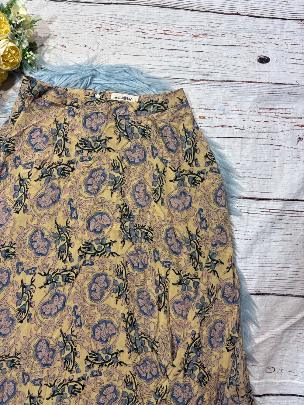 NWOT Natural Life Floral Butter Yellow Floral High Slit Maxi Skirt - Picture 6 of 9